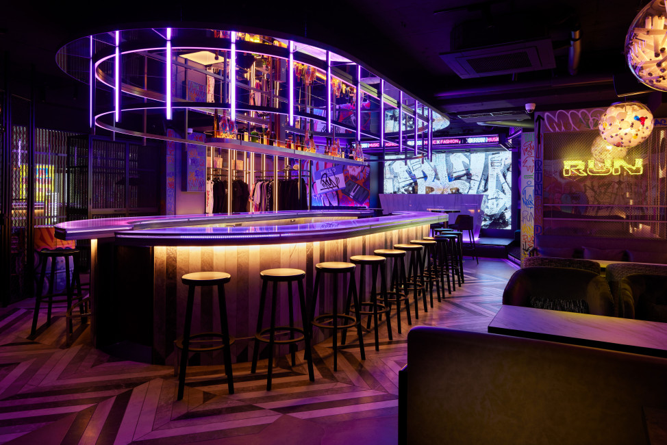  Music Fashion Bar RUN 