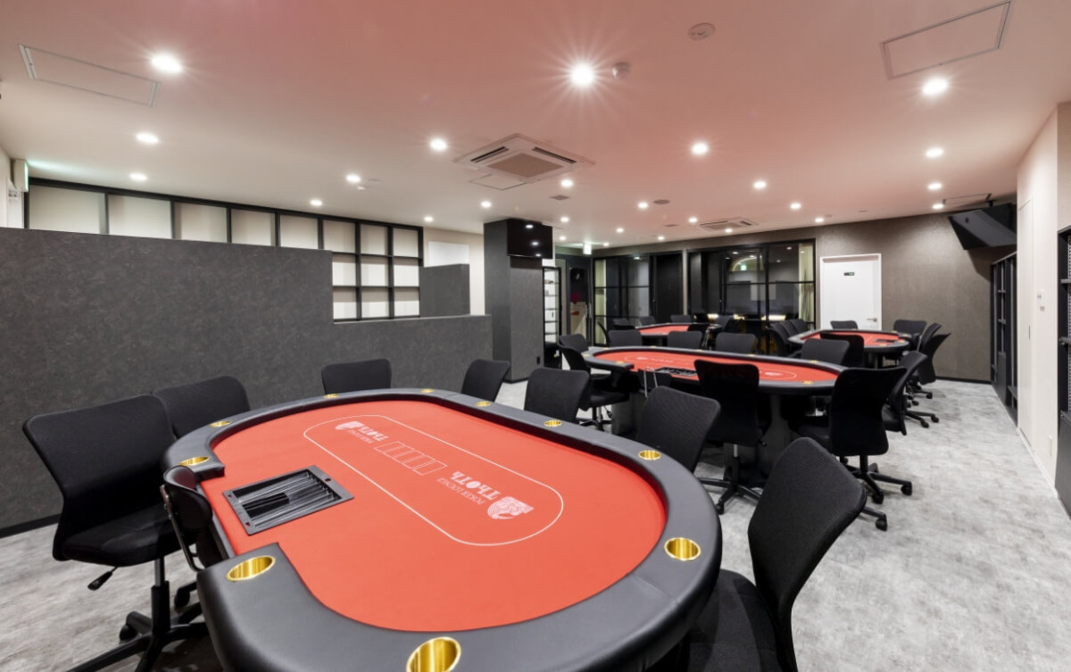 すすきの駅徒歩2分、収容可能数50名以上！】Poker Lounge 