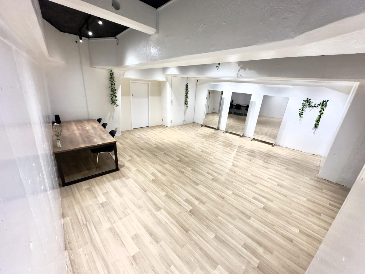 スペースの2枚目の写真