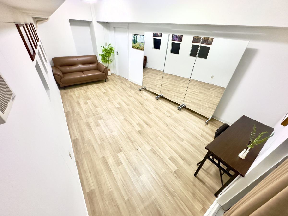 スペースの3枚目の写真