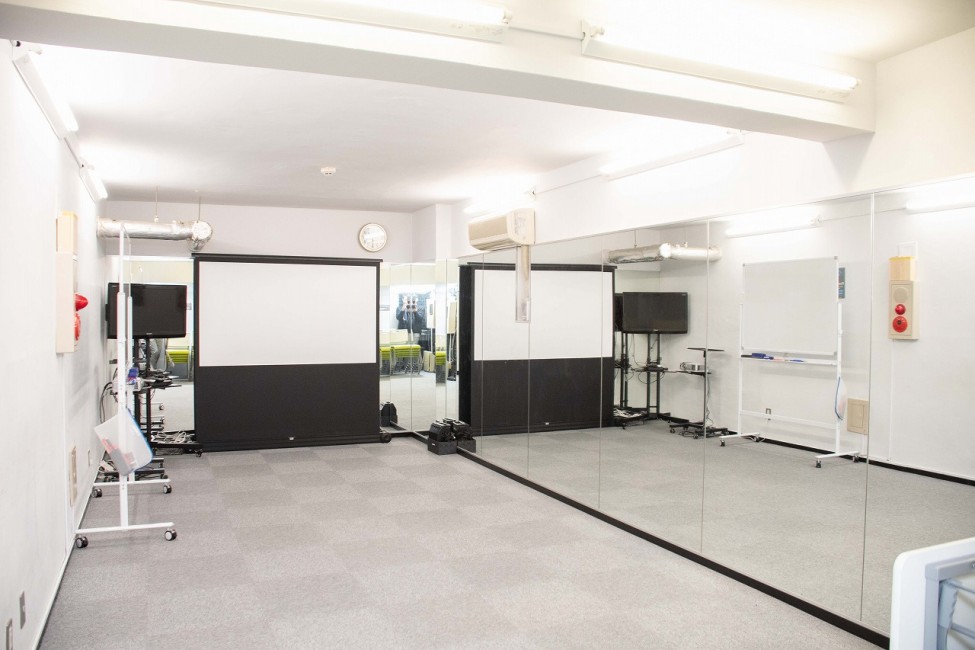 スペースの3枚目の写真