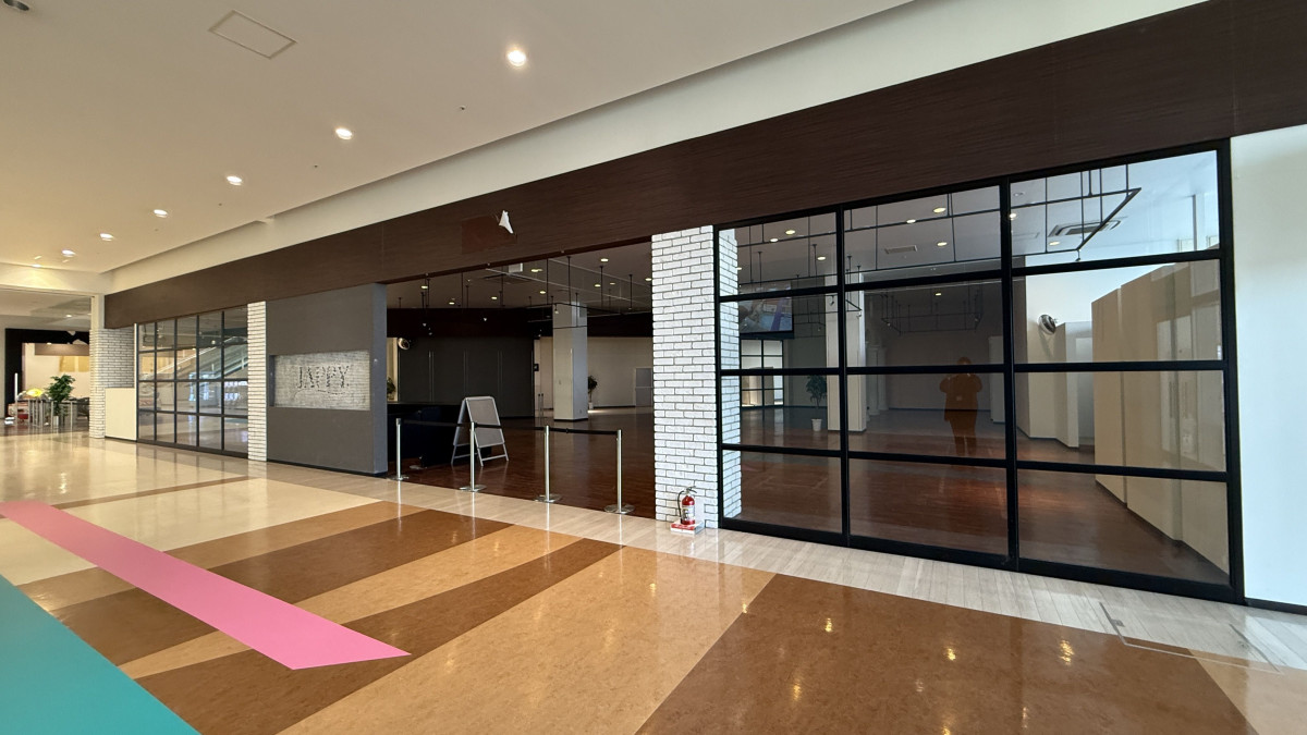 スペースの3枚目の写真