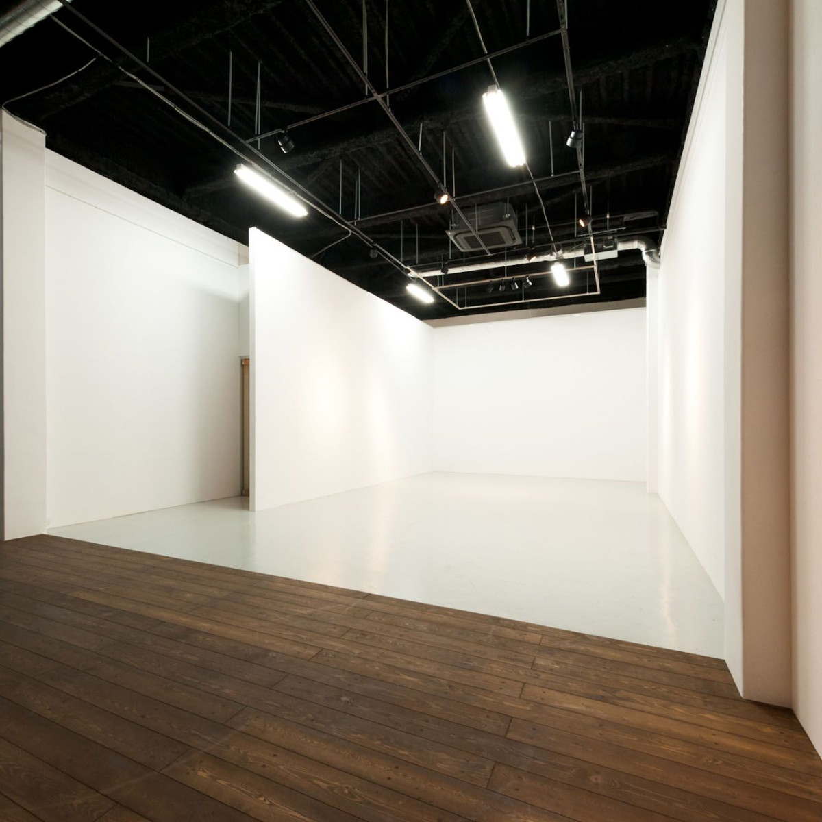 スペースの3枚目の写真