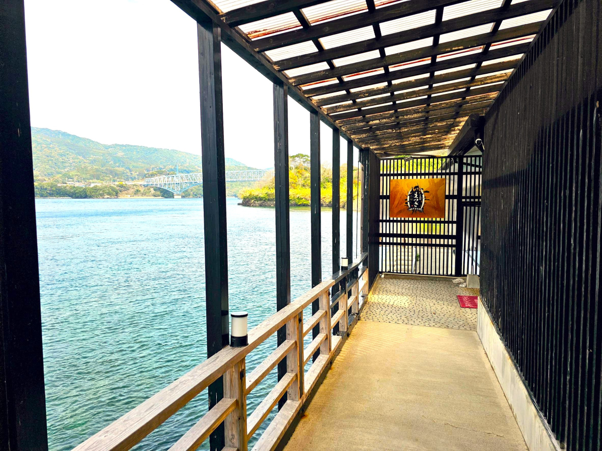 スペースの3枚目の写真