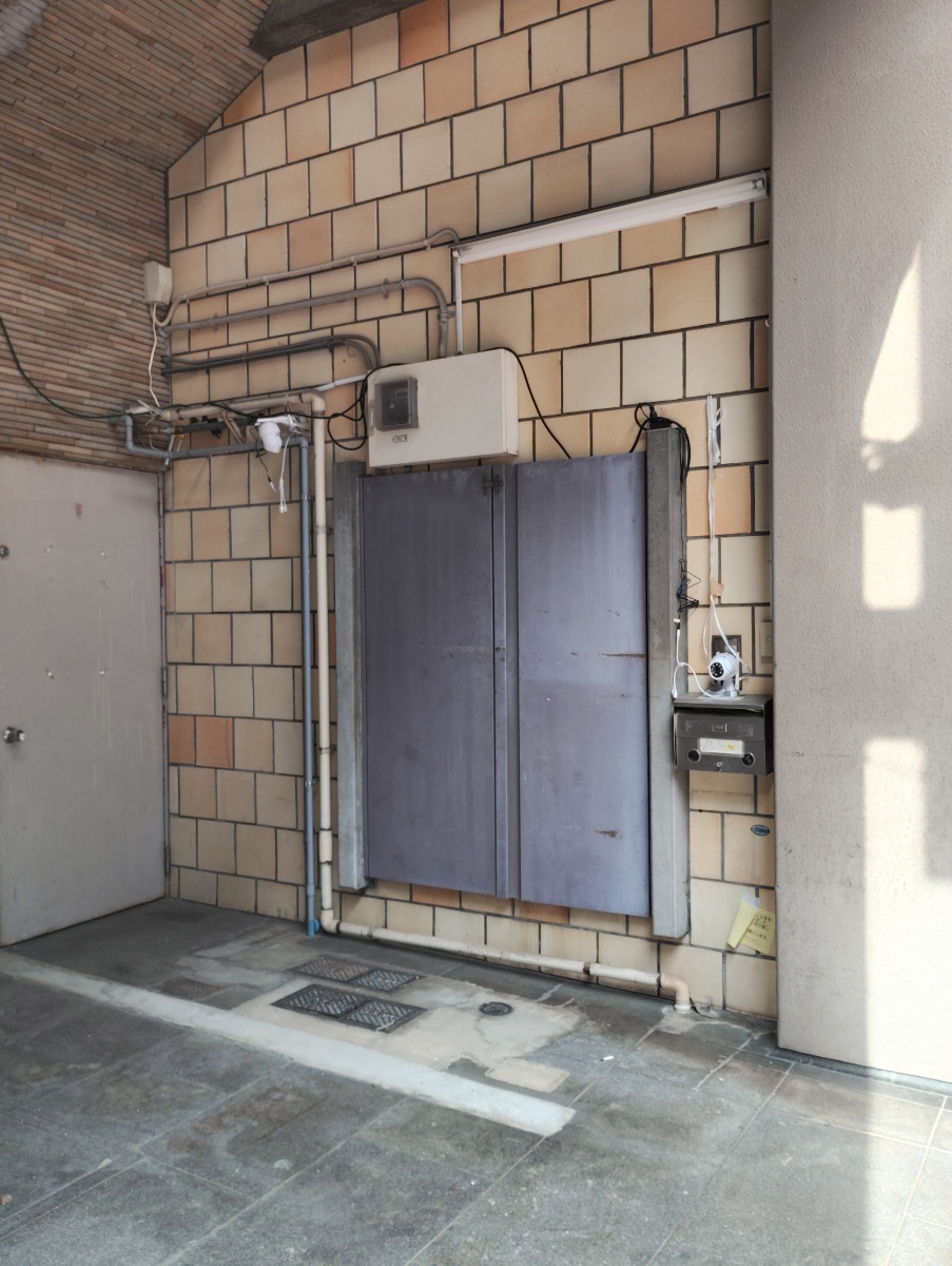 スペースの3枚目の写真